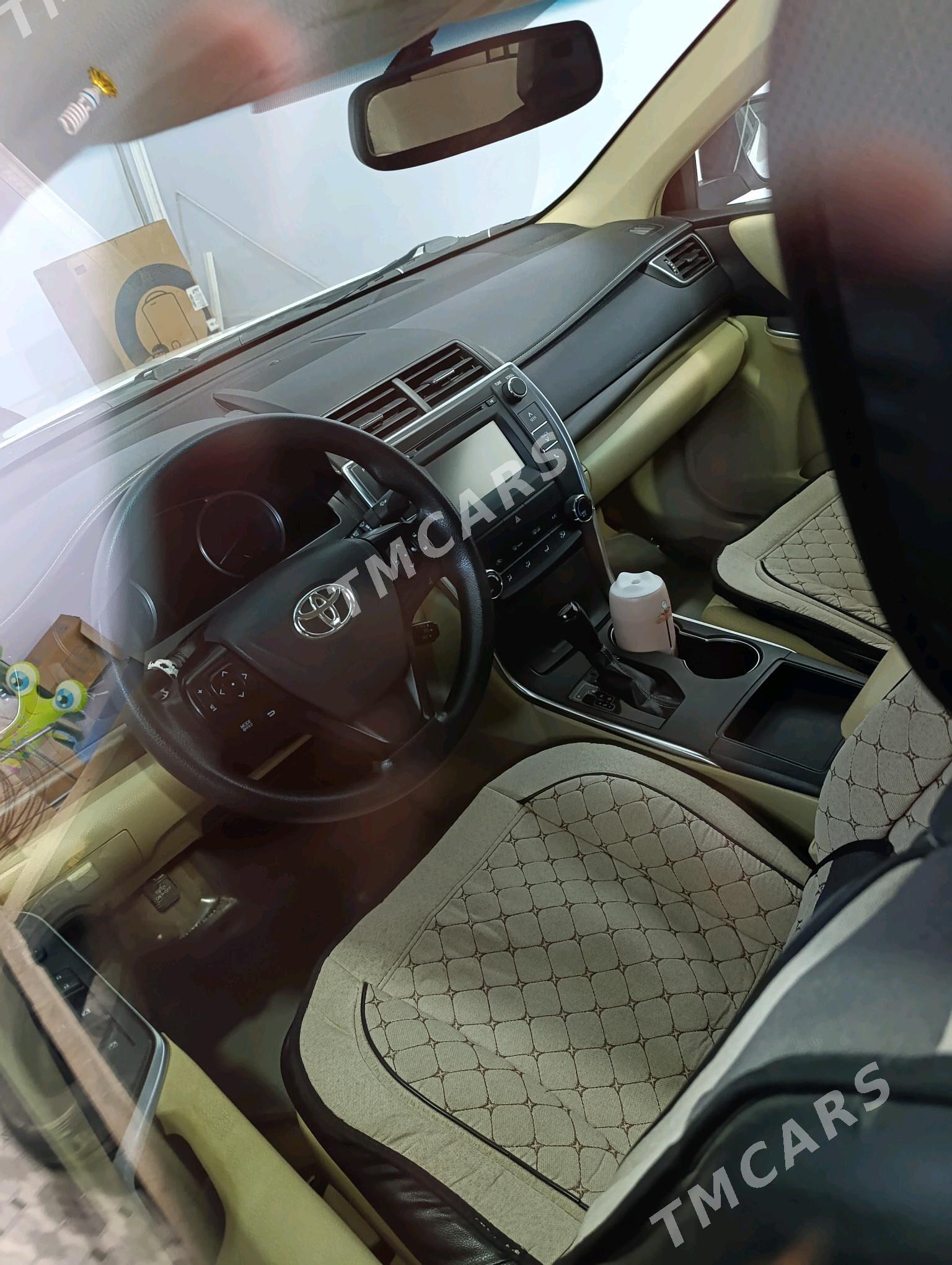 Toyota Camry 2016 - 280 000 TMT - Хазар - img 9