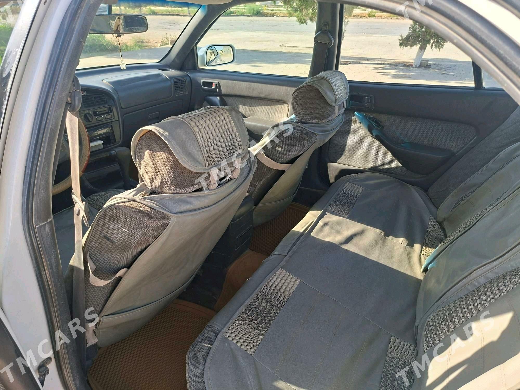 Toyota Camry 1994 - 50 000 TMT - Халач - img 3