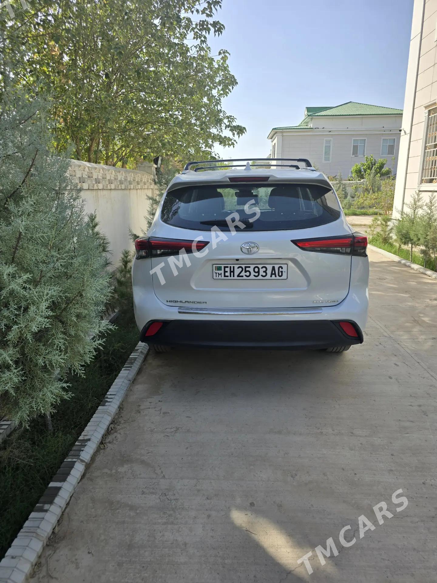 Toyota Highlander 2022 - 600 000 TMT - Aşgabat - img 2