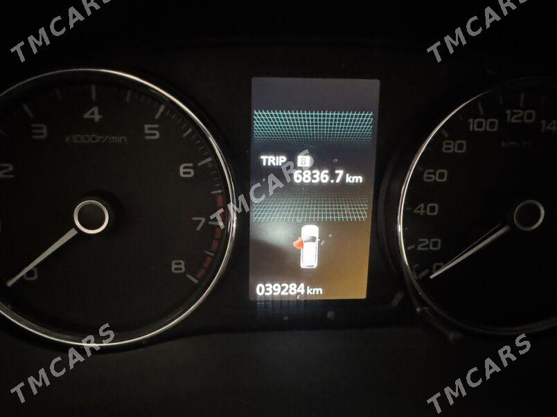 Mitsubishi Pajero 2020 - 500 000 TMT - Мары - img 6