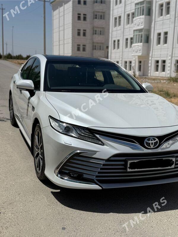 Toyota Camry 2022 - 615 000 TMT - Ашхабад - img 1