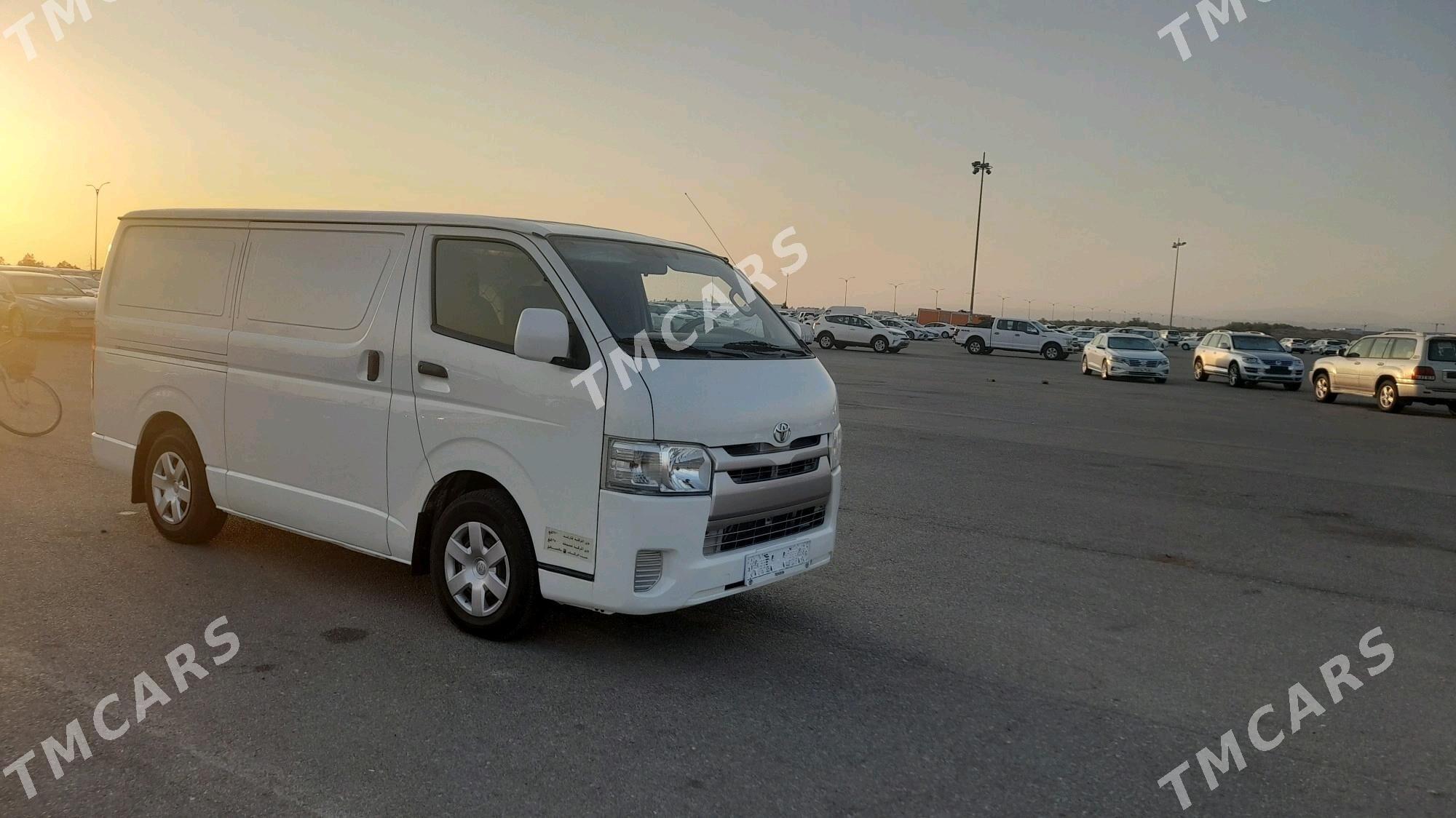 Toyota Hiace 2020 - 405 000 TMT - "Altyn Asyr" Gündogar bazary (Jygyllyk) - img 3