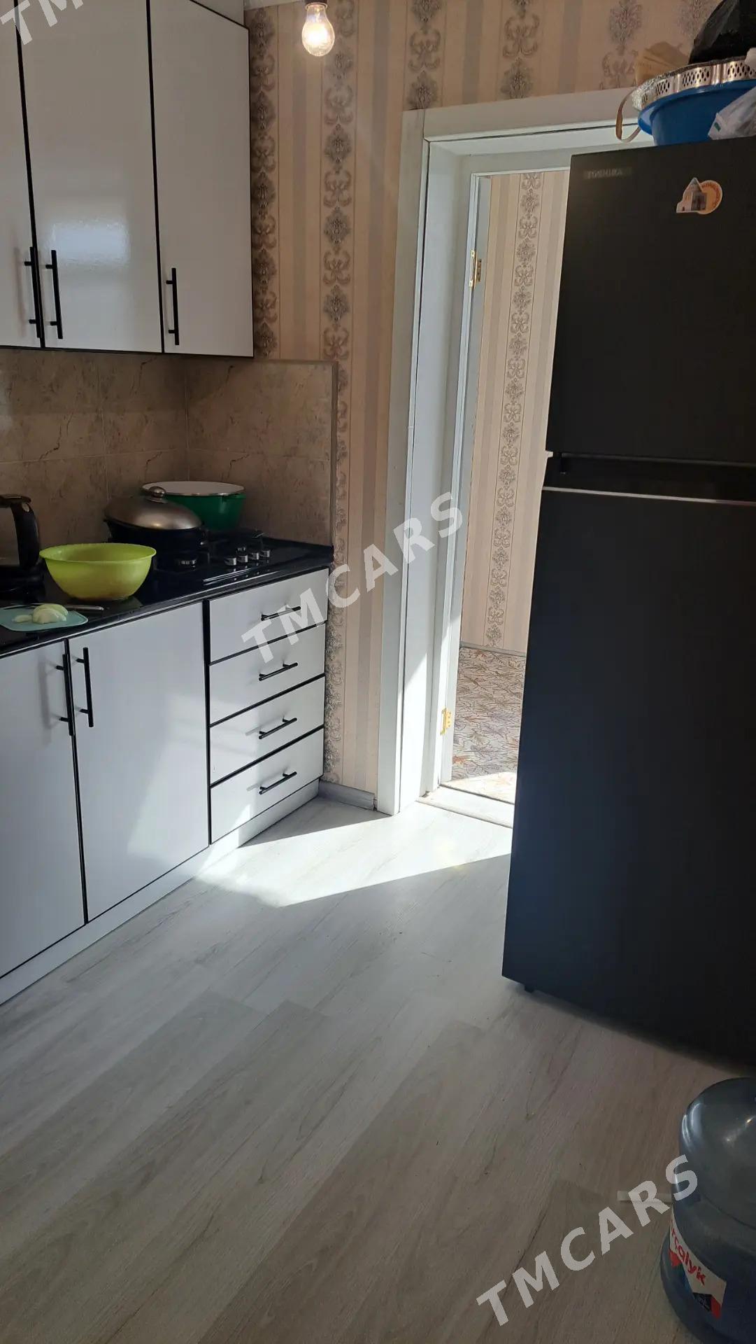 11mkr  2kom razdelni 4etaż - Ашхабад - img 1