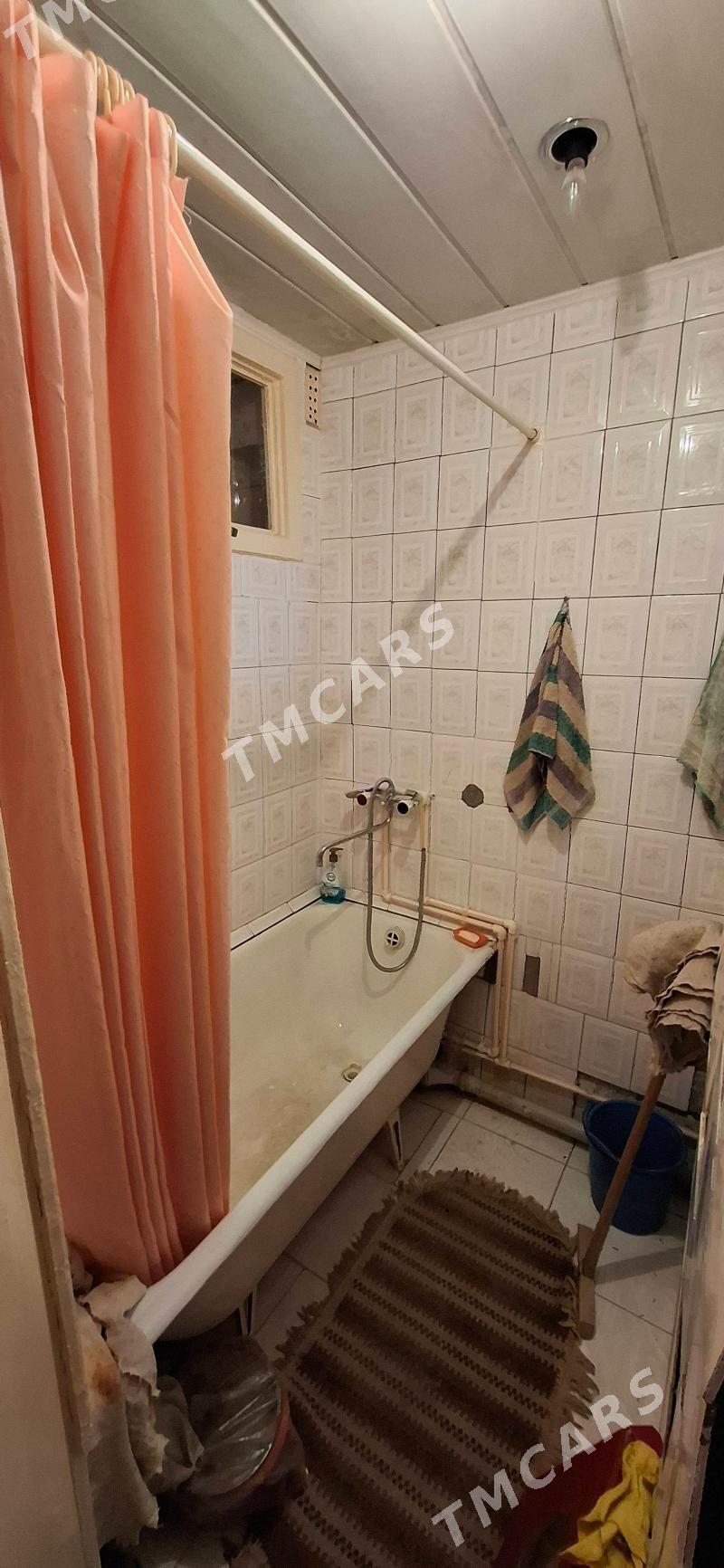 4 komnot 2 nji etazh 3 nji mkr - Türkmenabat - img 1