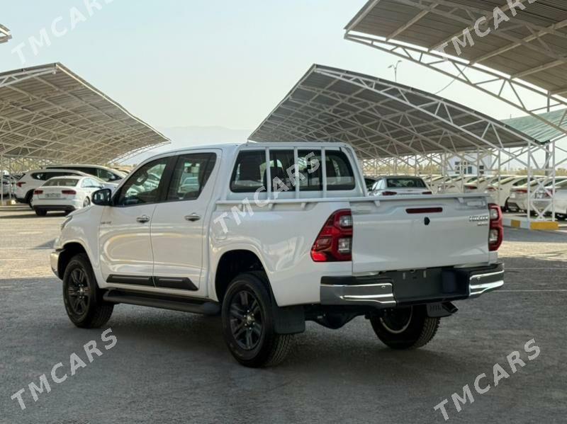 Toyota Hilux 2025 - 715 000 TMT - Ашхабад - img 5