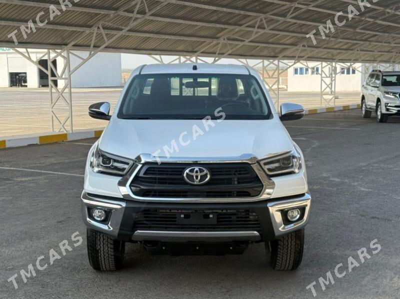 Toyota Hilux 2025 - 715 000 TMT - Ашхабад - img 2