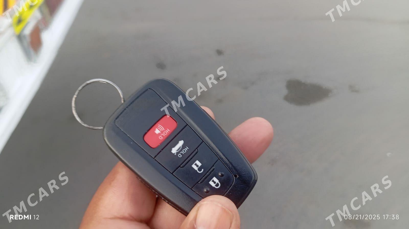 Toyota Camry 2021 - 200 000 TMT - Mary - img 3