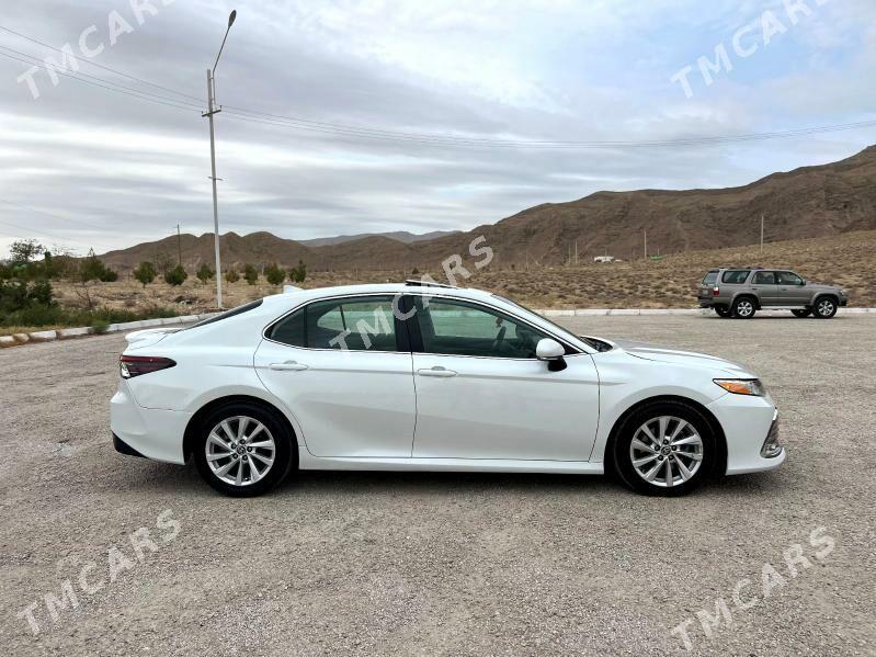 Toyota Camry 2022 - 315 000 TMT - Balkanabat - img 4