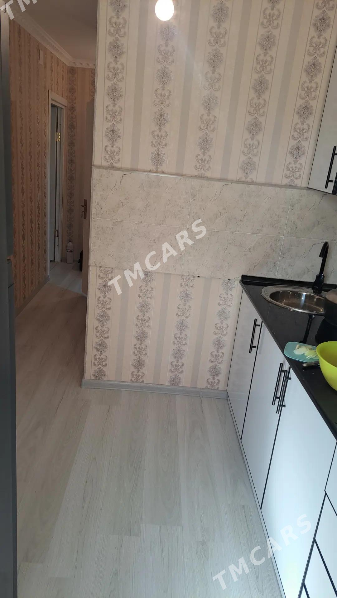 11mkr 4et 2kom aýra gapy ponel - 11 мкр - img 2