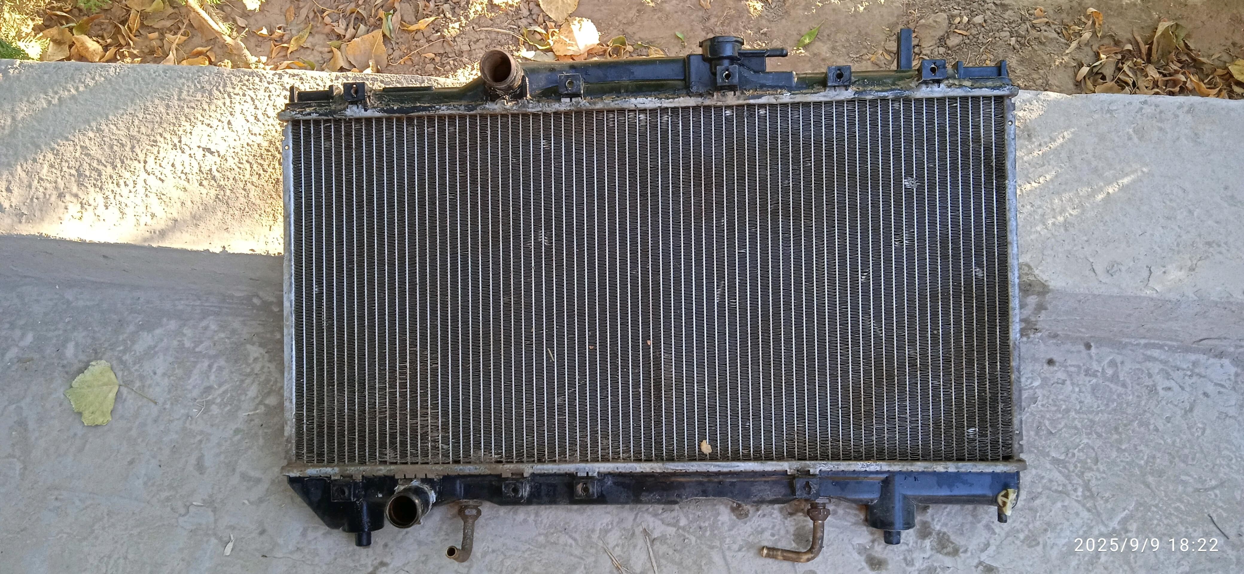 radiator Toyota carona 1.6 300 TMT - Губадаг - img 1