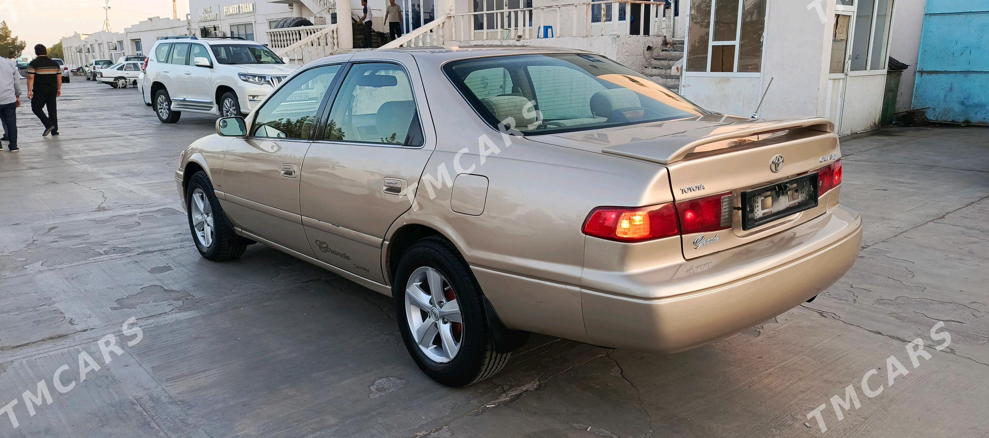 Toyota Camry 2001 - 130 000 TMT - Sakar - img 3