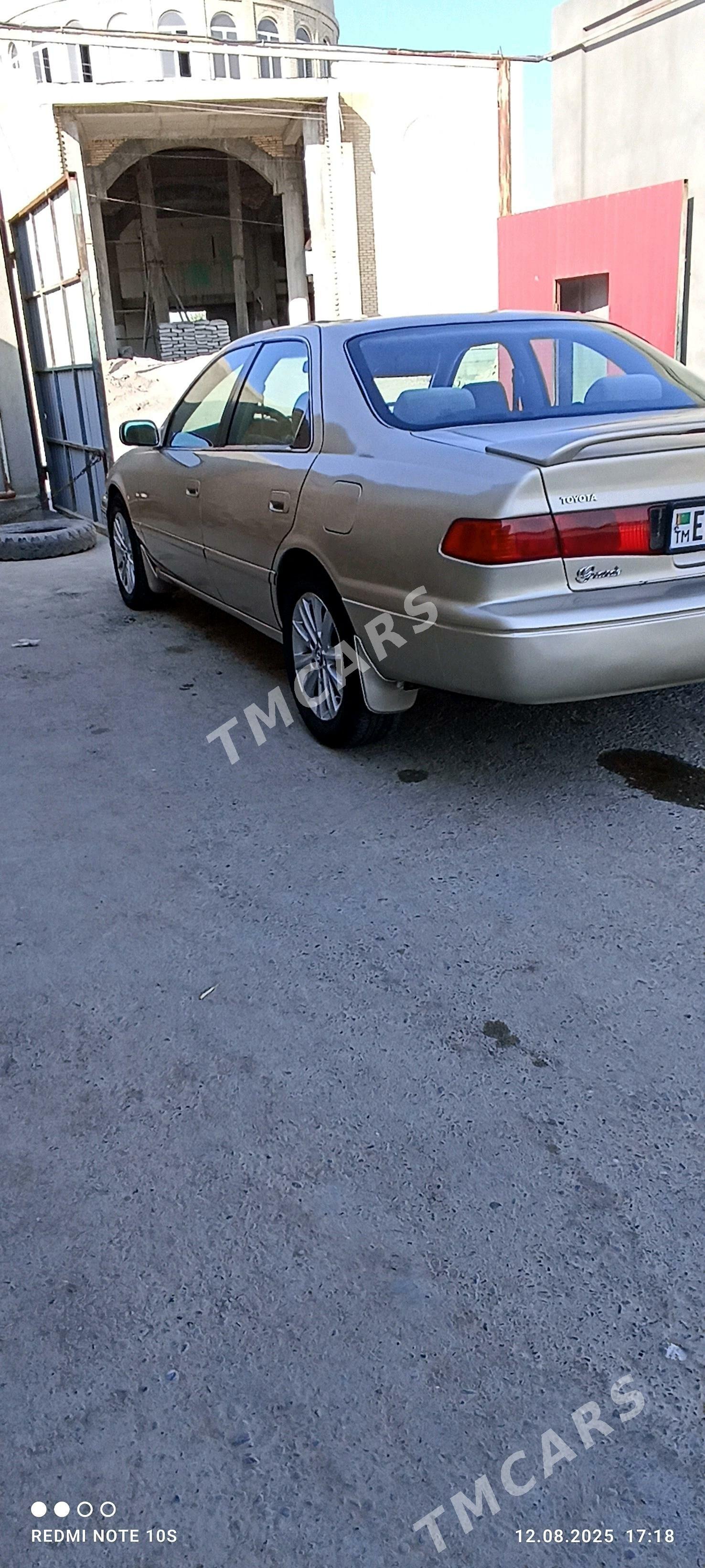 Toyota Camry 1998 - 118 000 TMT - Мары - img 5