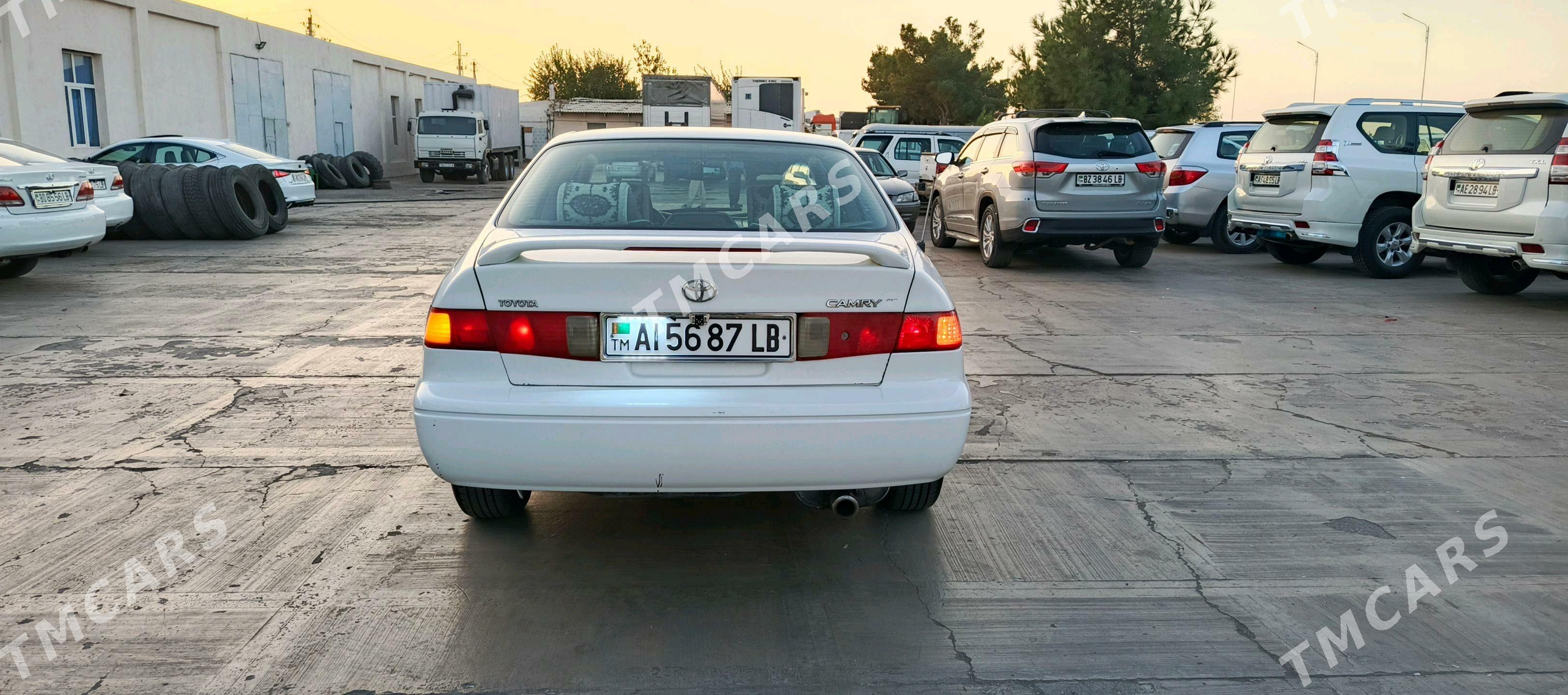 Toyota Camry 2000 - 120 000 TMT - Сакар - img 3