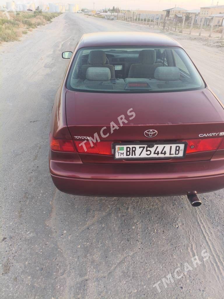Toyota Camry 2000 - 145 000 TMT - Туркменабат - img 1