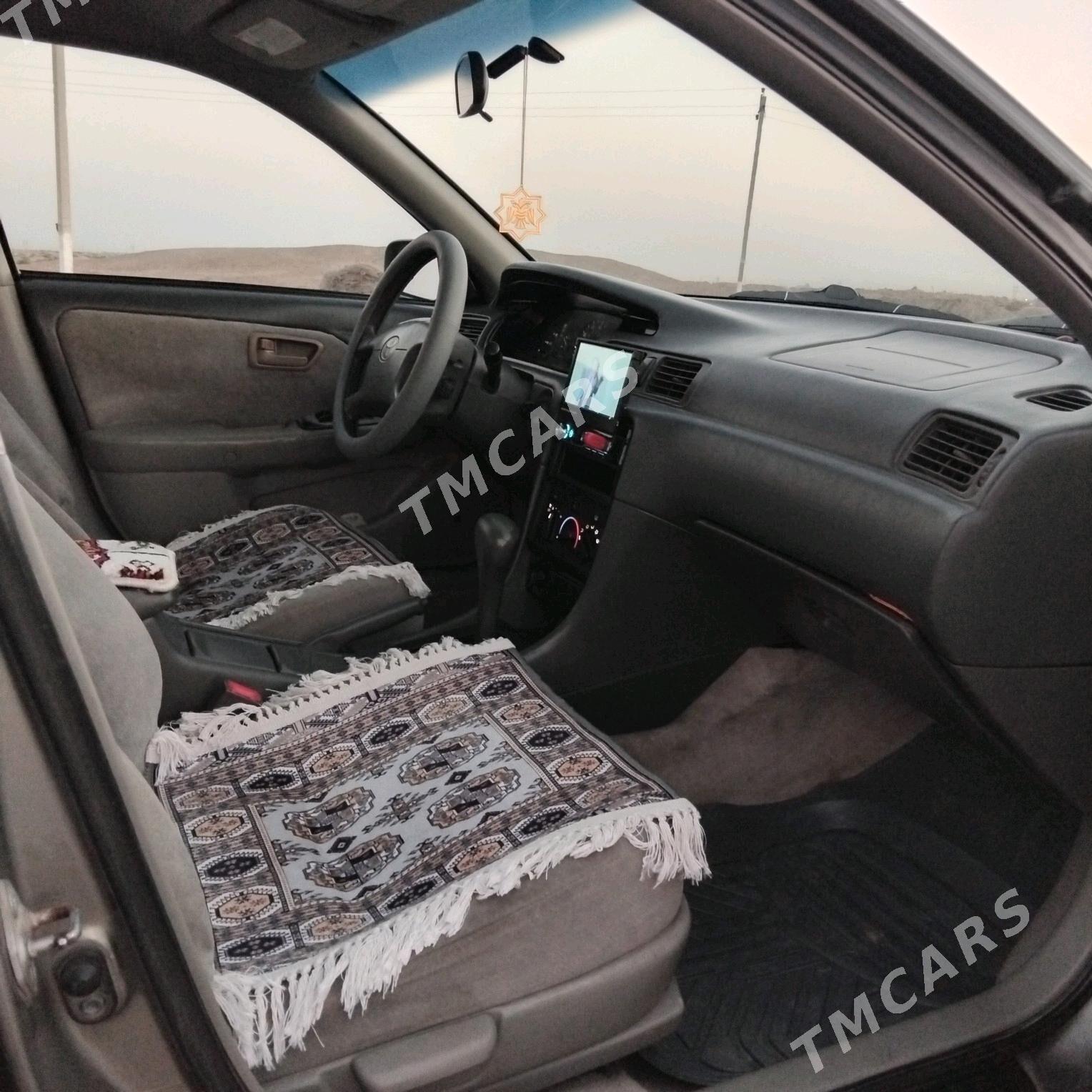 Toyota Camry 2001 - 160 000 TMT - Baýramaly - img 6