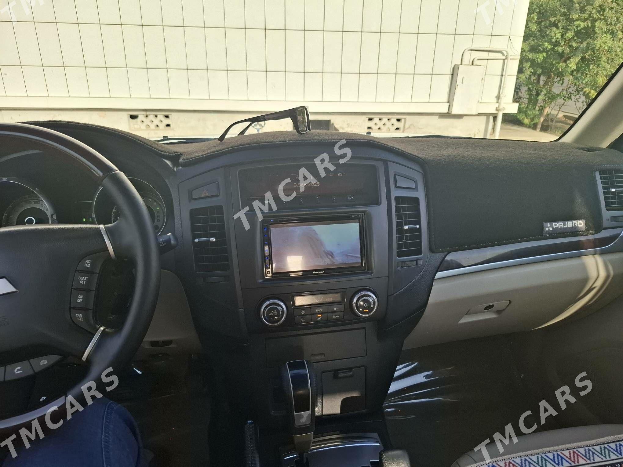 Mitsubishi Pajero 2013 - 295 000 TMT - Aşgabat - img 3