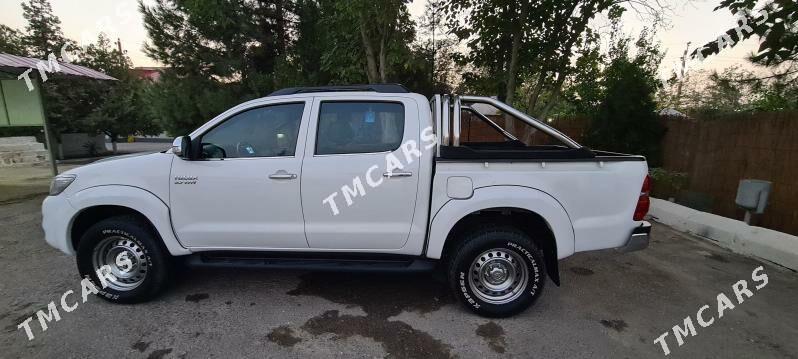 Toyota Hilux 2012 - 370 000 TMT - Анев - img 9