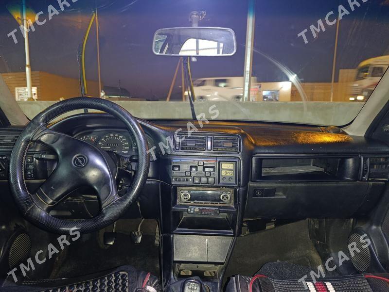 Opel Vectra 1992 - 25 000 TMT - Мары - img 4