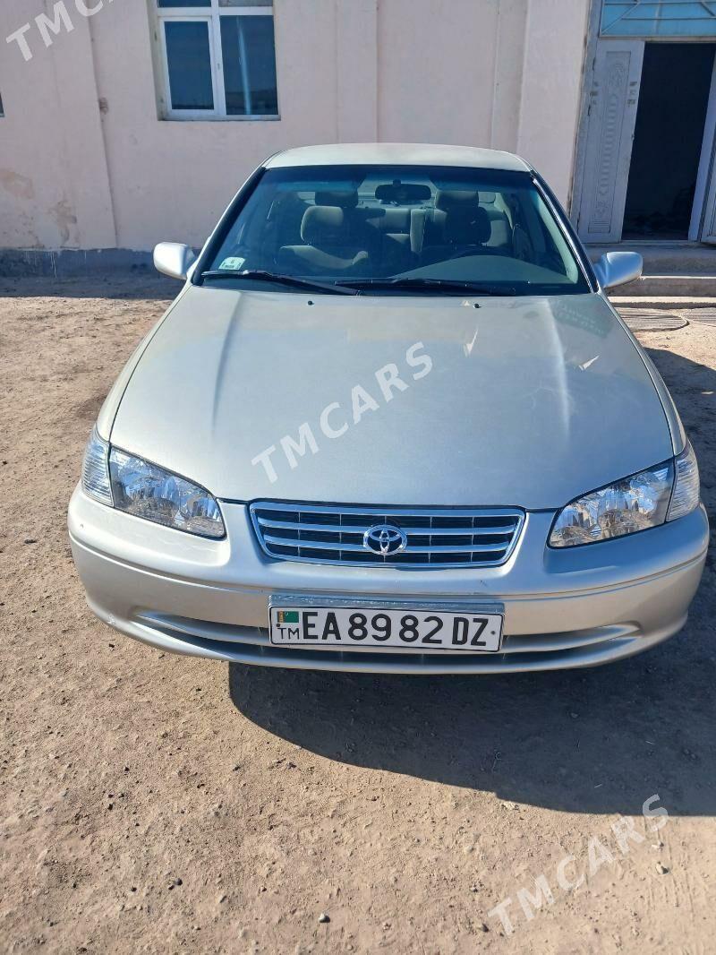 Toyota Camry 2001 - 156 000 TMT - Кёнеургенч - img 5