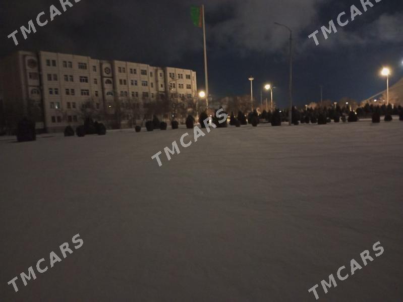Kömekçi gerek - Дашогуз - img 1