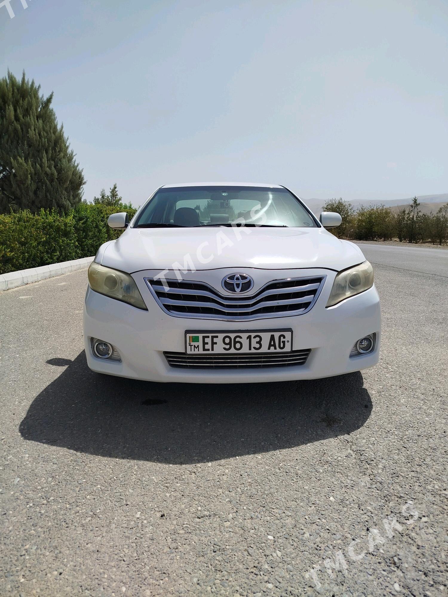 Toyota Camry 2010 - 176 000 TMT - Багир - img 4