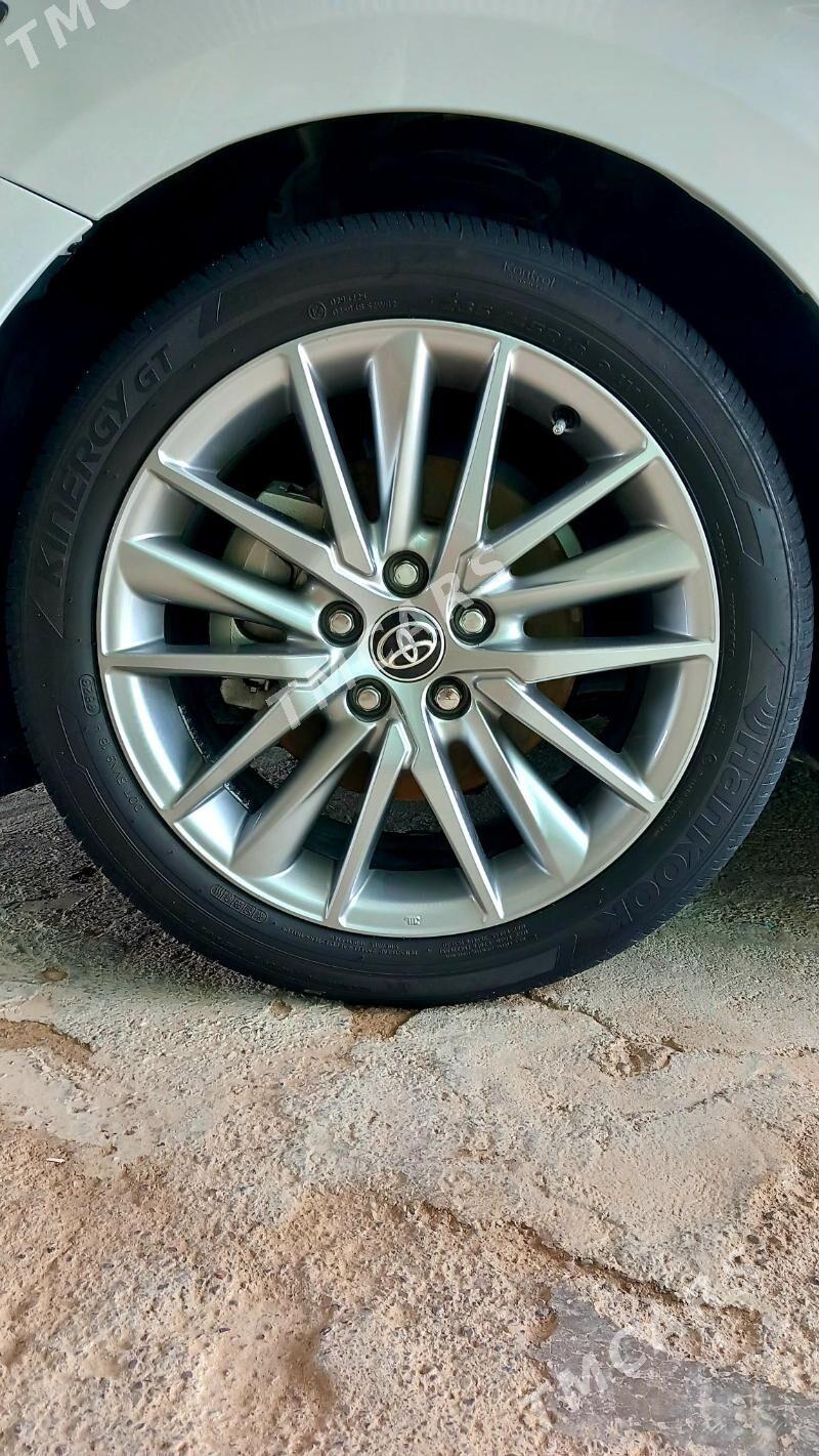 Toyota Camry 2022 - 360 000 TMT - Ашхабад - img 6