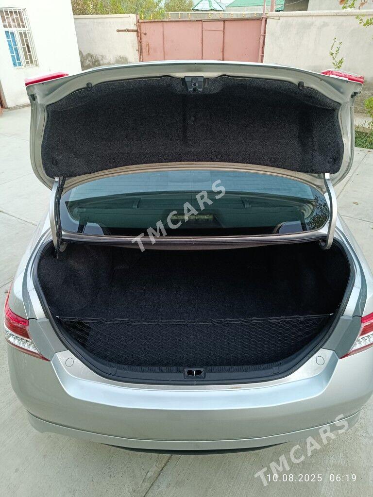 Toyota Camry 2010 - 230 000 TMT - Mary - img 4