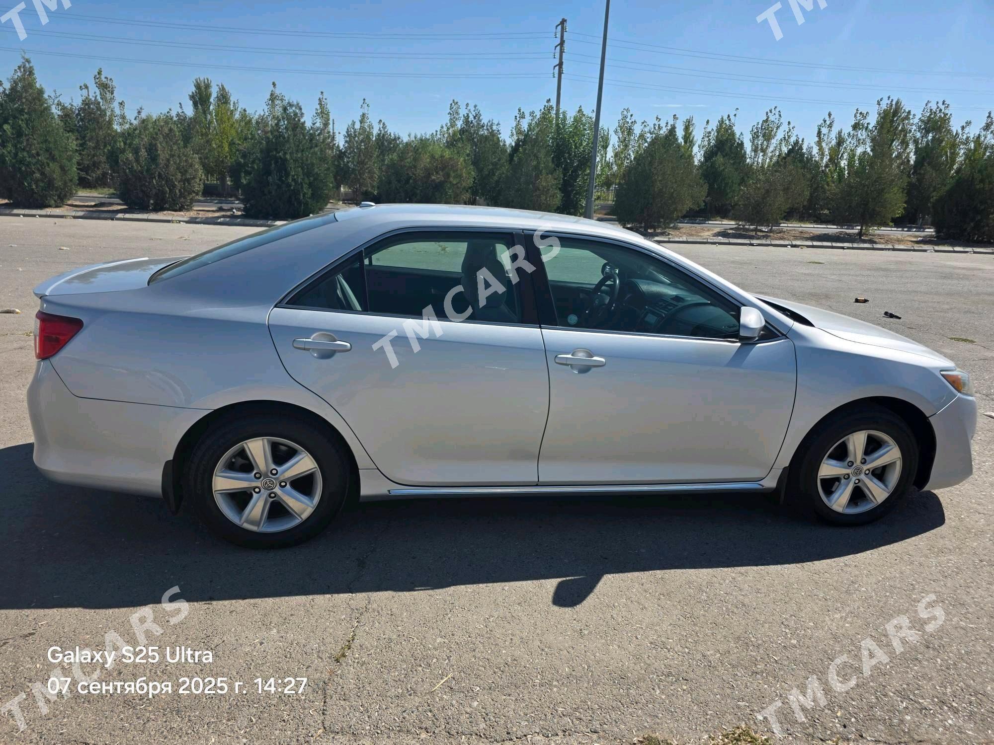 Toyota Camry 2013 - 230 000 TMT - Дашогуз - img 4