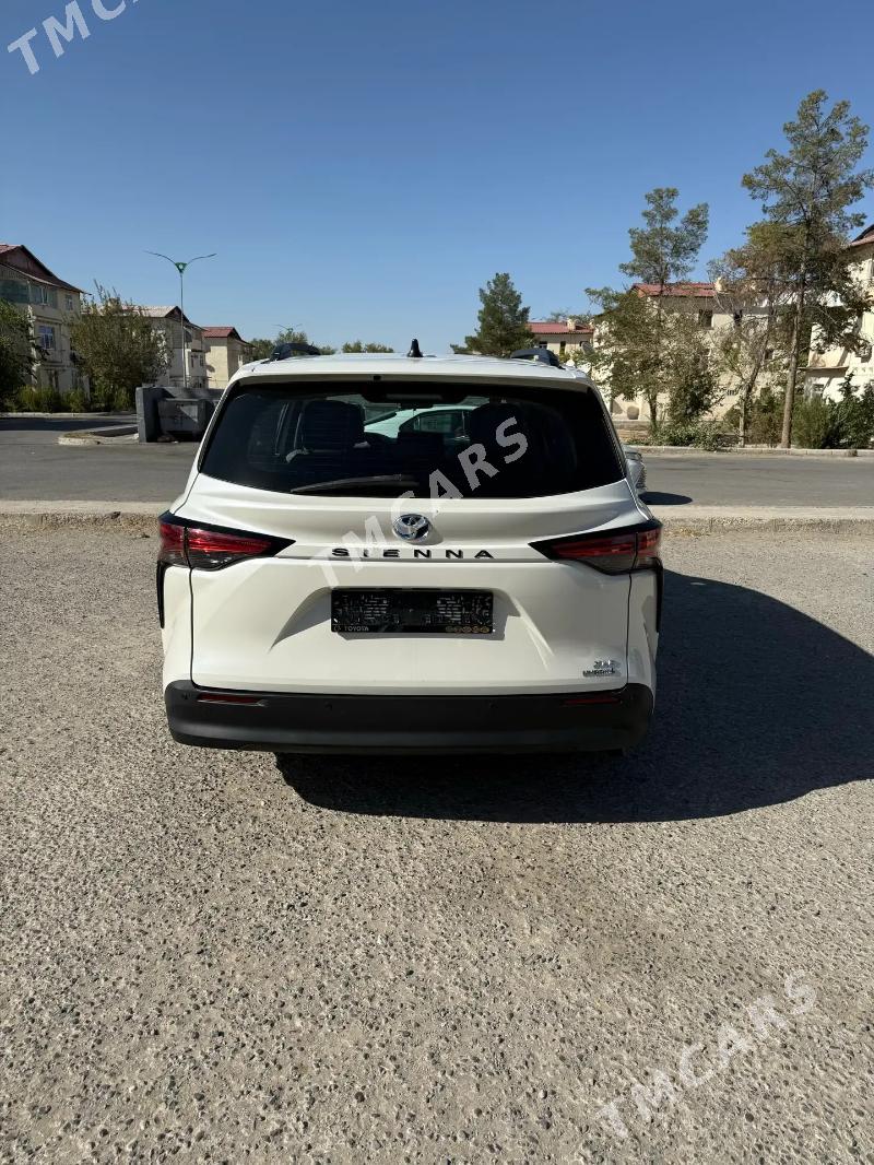 Toyota Sienna 2021 - 525 000 TMT - Балканабат - img 6