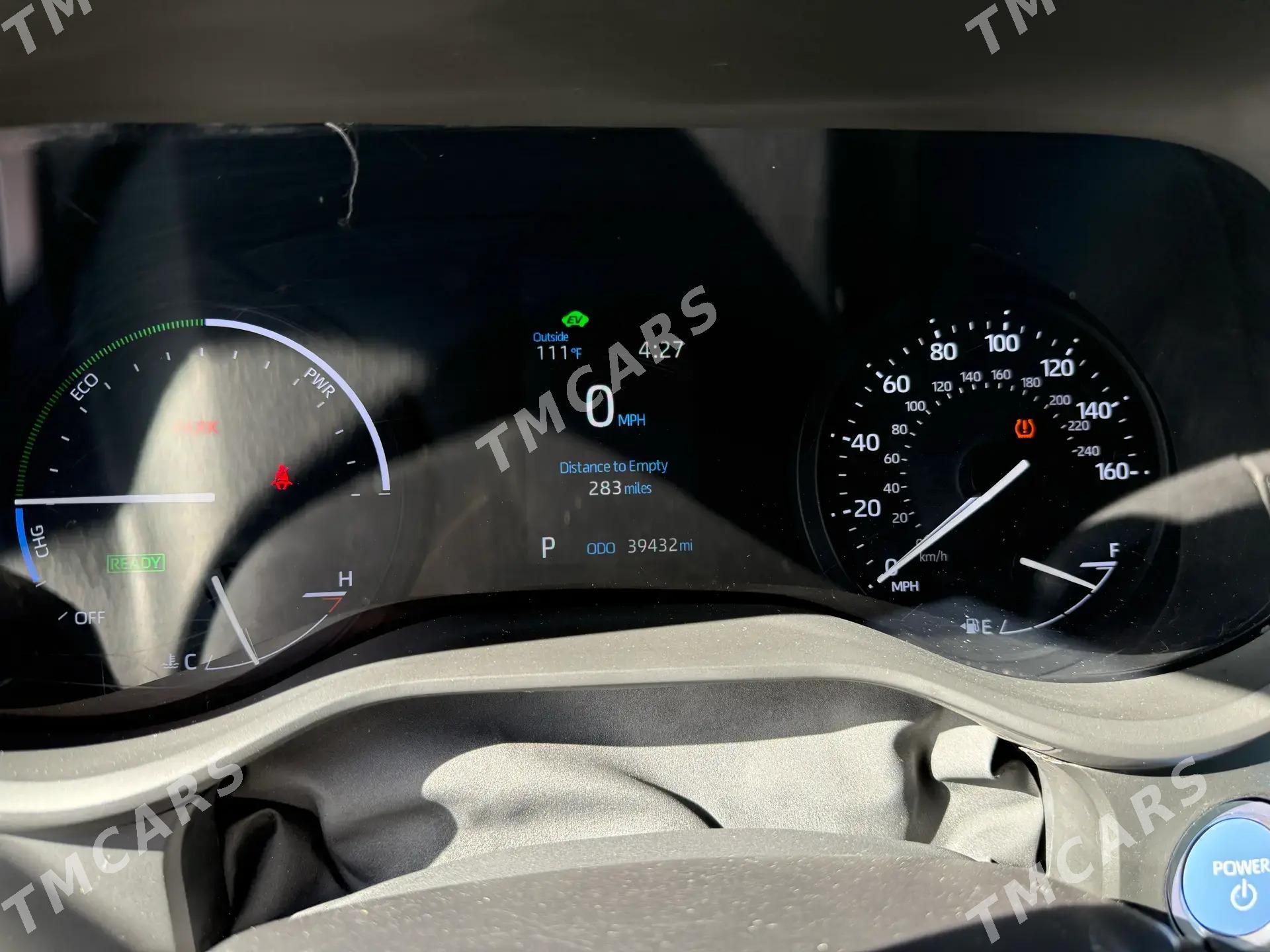Toyota Sienna 2021 - 525 000 TMT - Балканабат - img 1