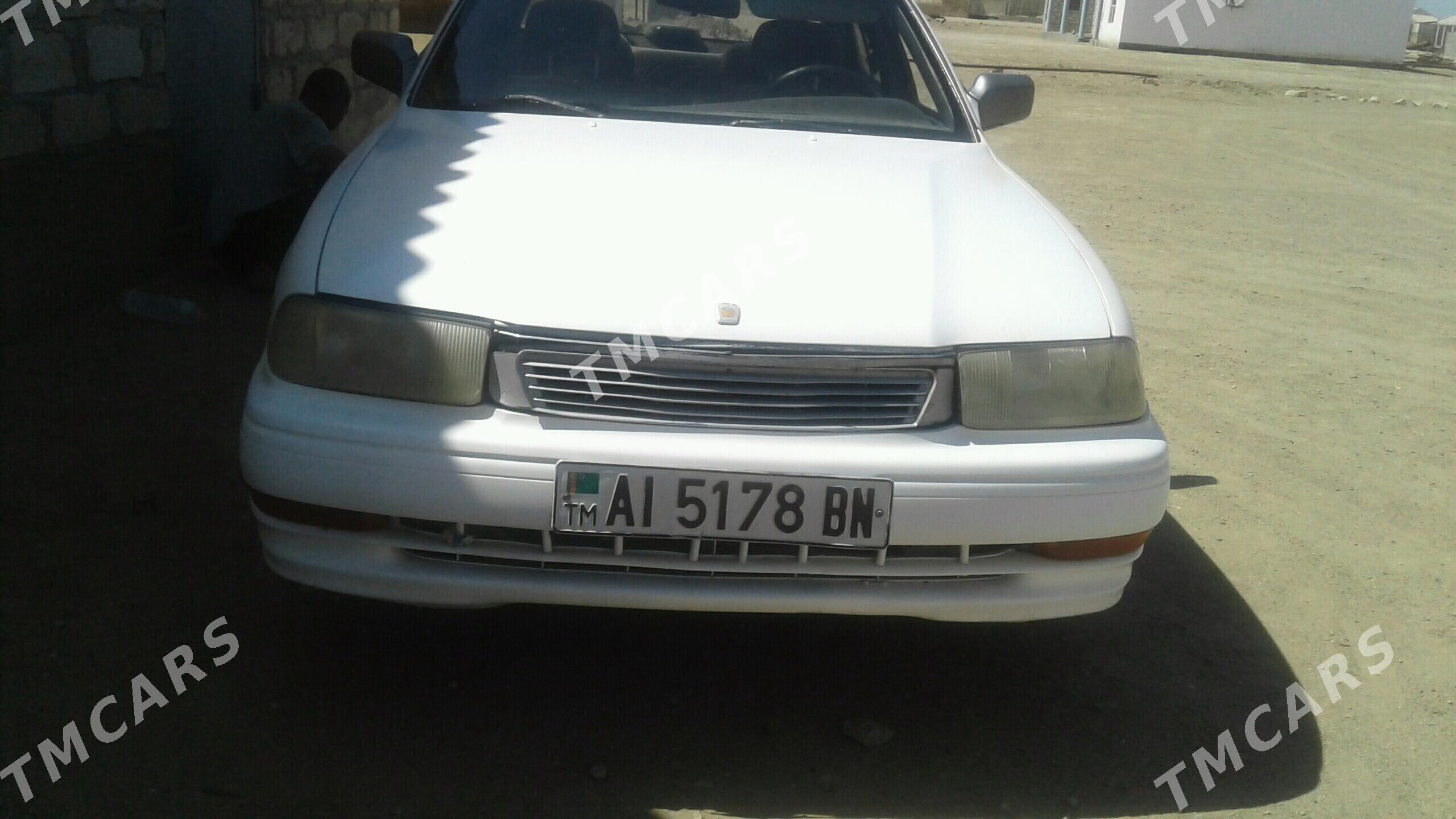Toyota Camry 1992 - 40 000 TMT - Гумдаг - img 1