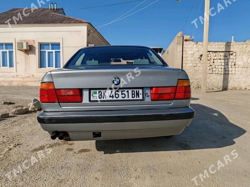 BMW 535 1989 - 50 000 TMT - Balkanabat - img 1