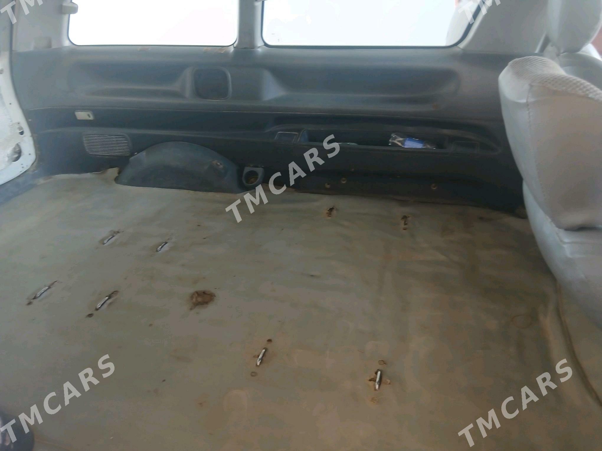 Toyota Previa 1996 - 85 000 TMT - Halaç - img 4
