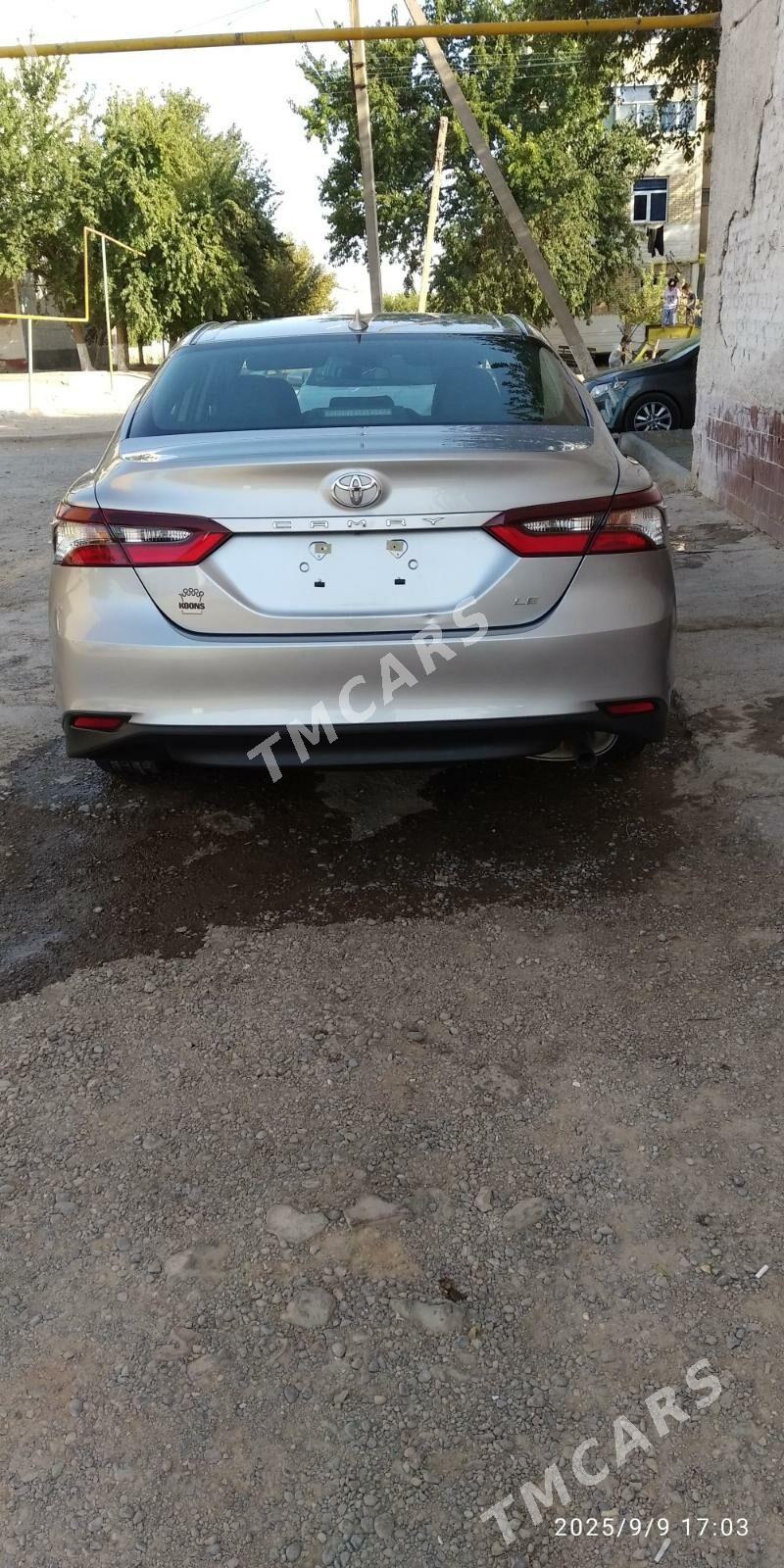 Toyota Camry 2022 - 375 000 TMT - Мары - img 4