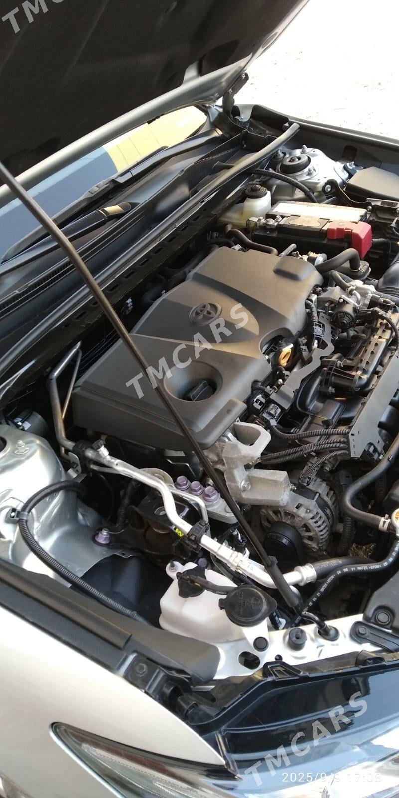 Toyota Camry 2022 - 375 000 TMT - Мары - img 3