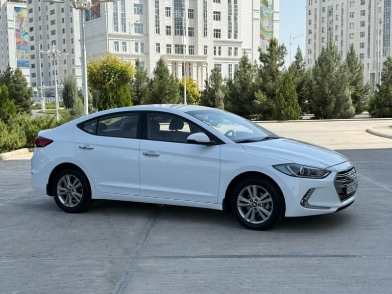Hyundai Elantra 2018 - 190 000 TMT - Aşgabat - img 8