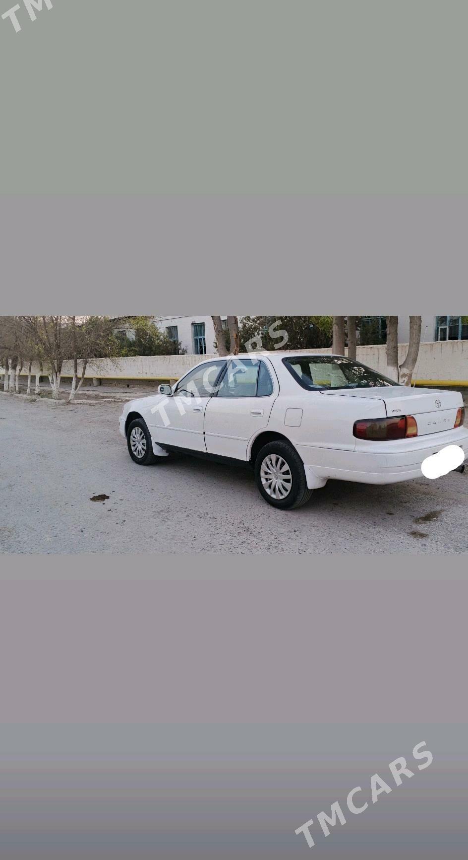 Toyota Camry 1993 - 80 000 TMT - Гызыларбат - img 1