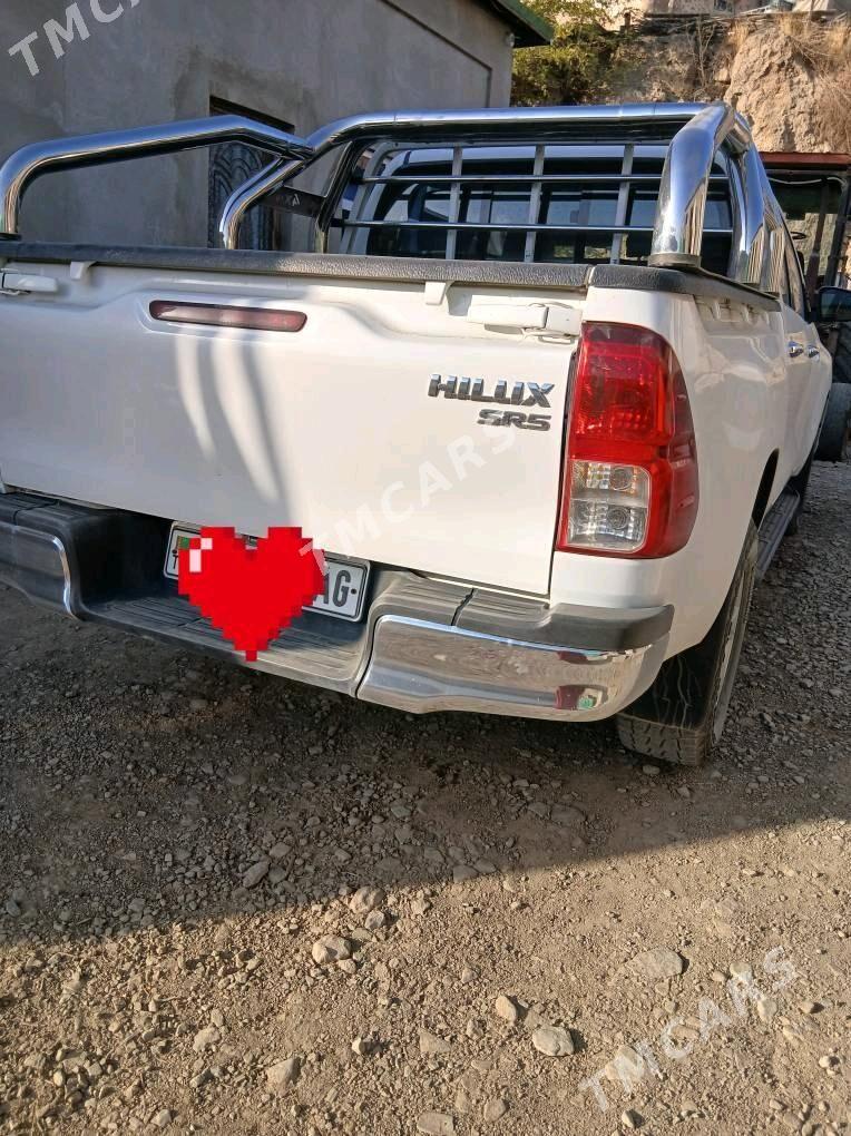 Toyota Hilux 2016 - 500 000 TMT - Ашхабад - img 1