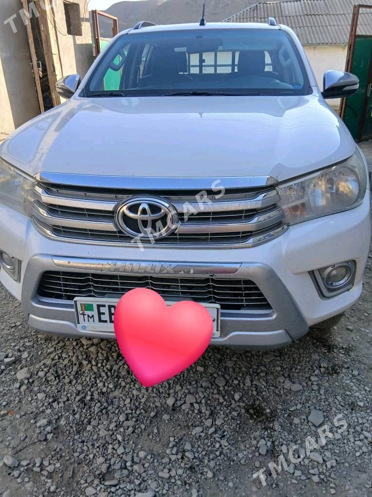 Toyota Hilux 2016 - 500 000 TMT - Ашхабад - img 3