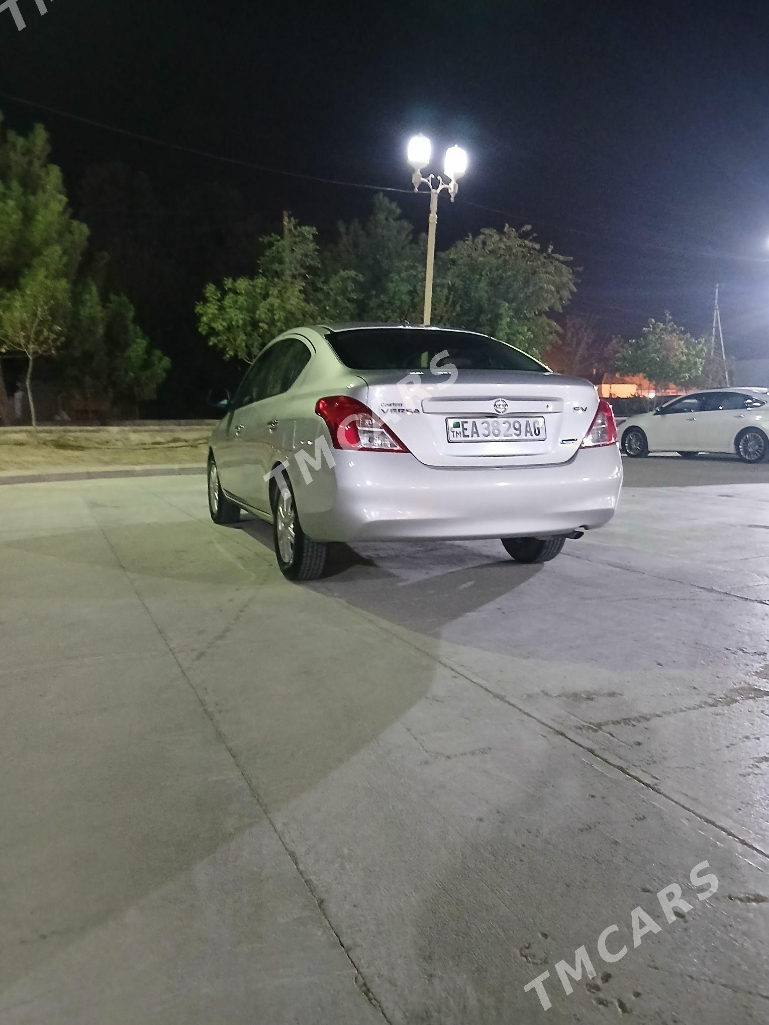 Nissan Versa 2012 - 103 000 TMT - Ашхабад - img 7