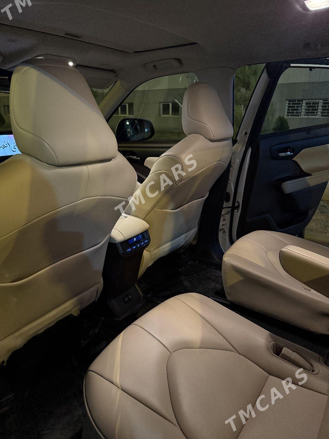 Toyota Highlander 2021 - 570 000 TMT - Aşgabat - img 6