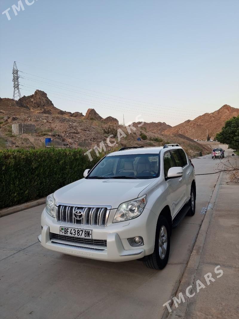 Toyota Land Cruiser Prado 2012 - 550 000 TMT - Туркменбаши - img 1