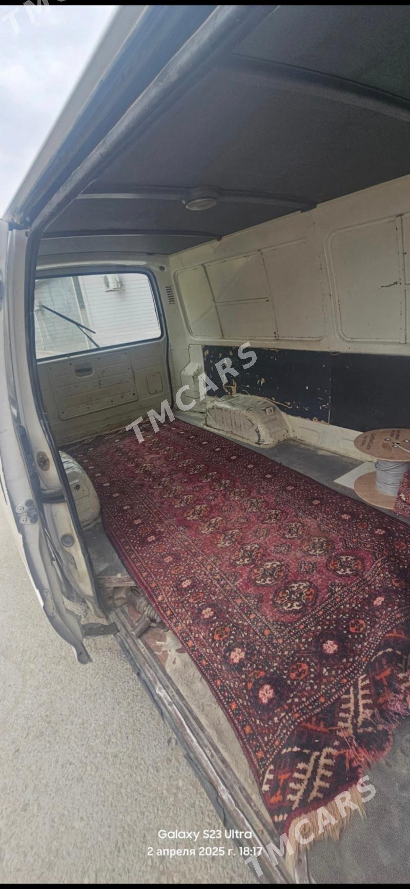 Toyota Hiace 1999 - 100 000 TMT - Balkanabat - img 6