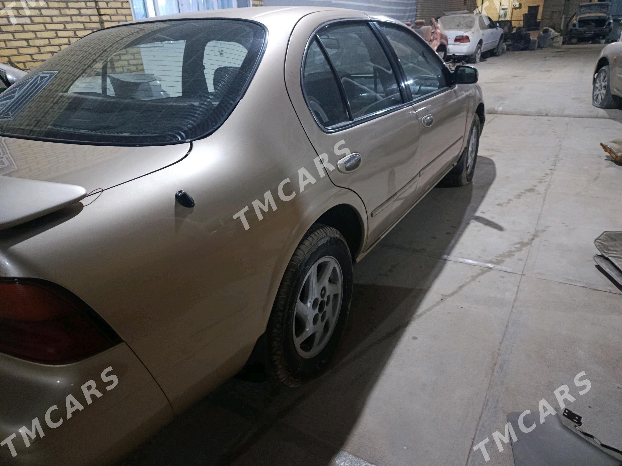Nissan Maxima 1995 - 50 000 TMT - Мары - img 3