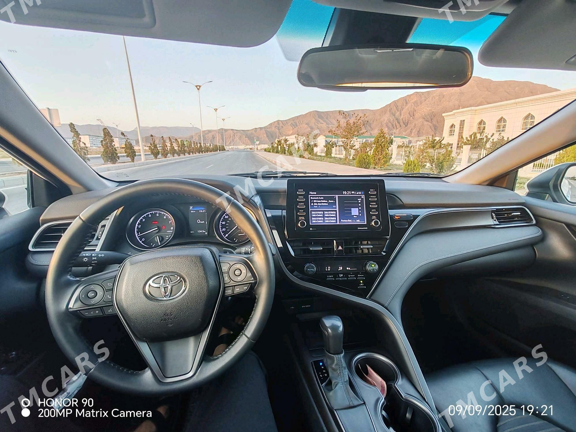 Toyota Camry 2021 - 325 000 TMT - Balkanabat - img 2