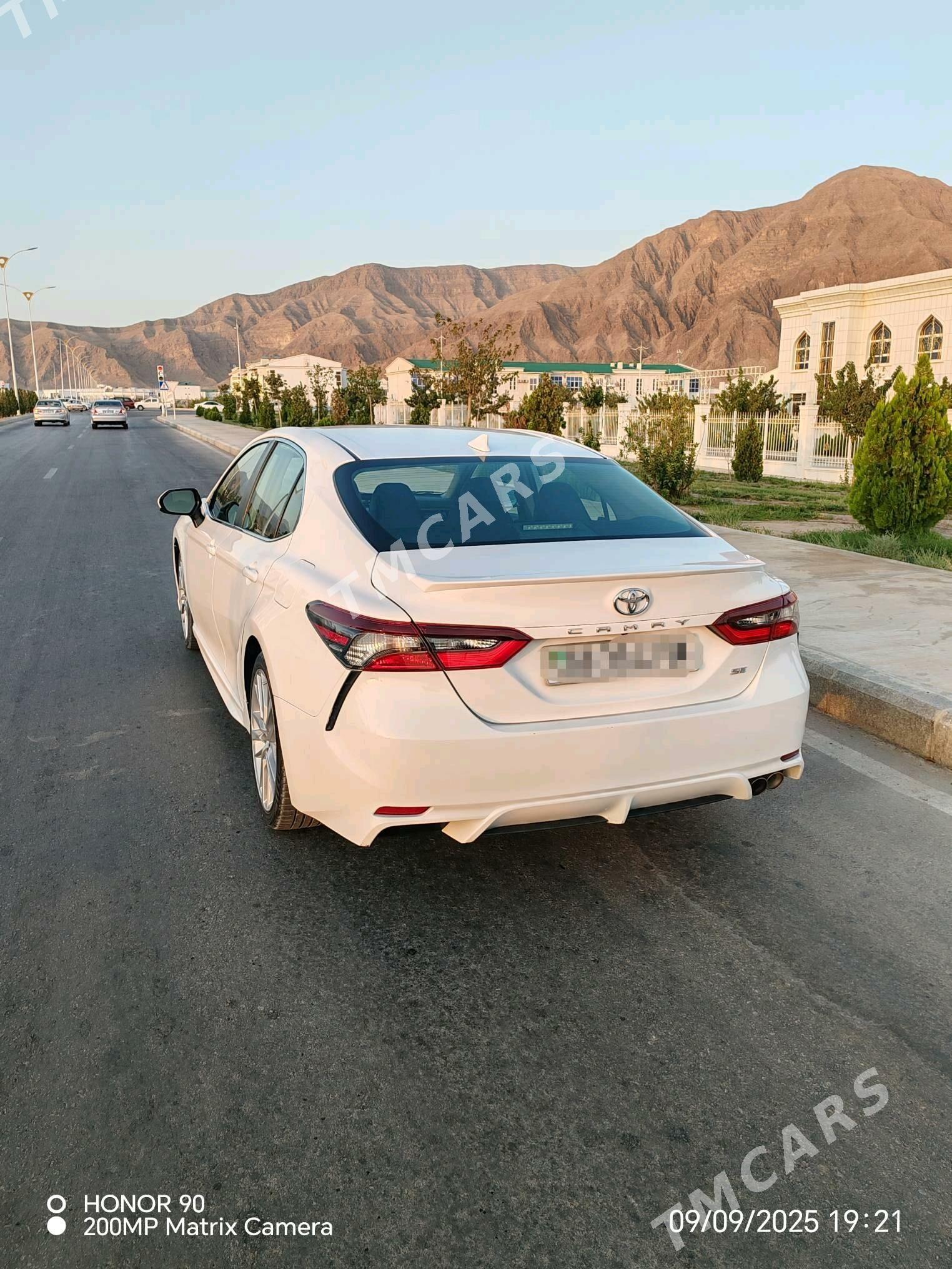 Toyota Camry 2021 - 325 000 TMT - Balkanabat - img 7