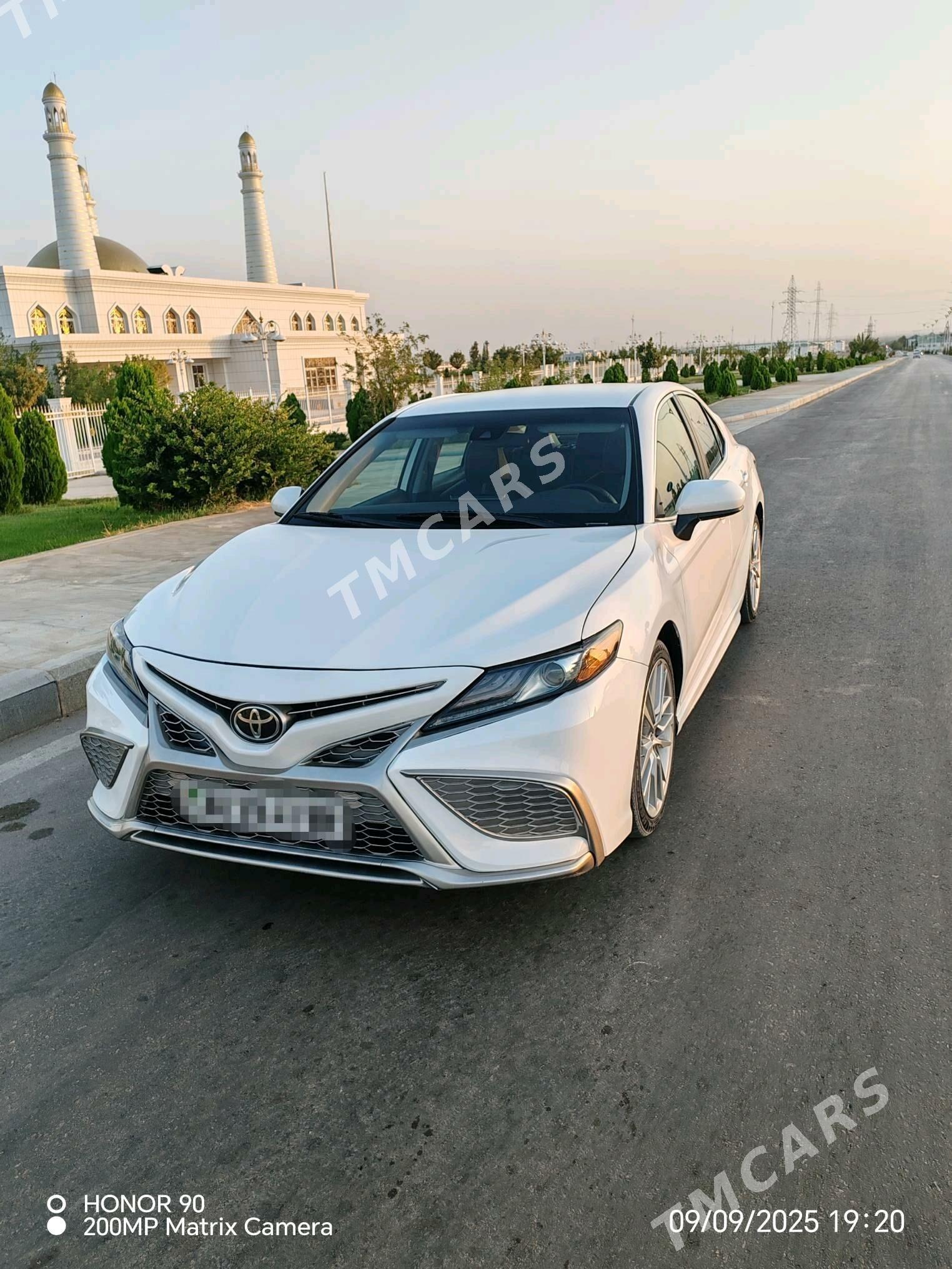 Toyota Camry 2021 - 325 000 TMT - Balkanabat - img 8