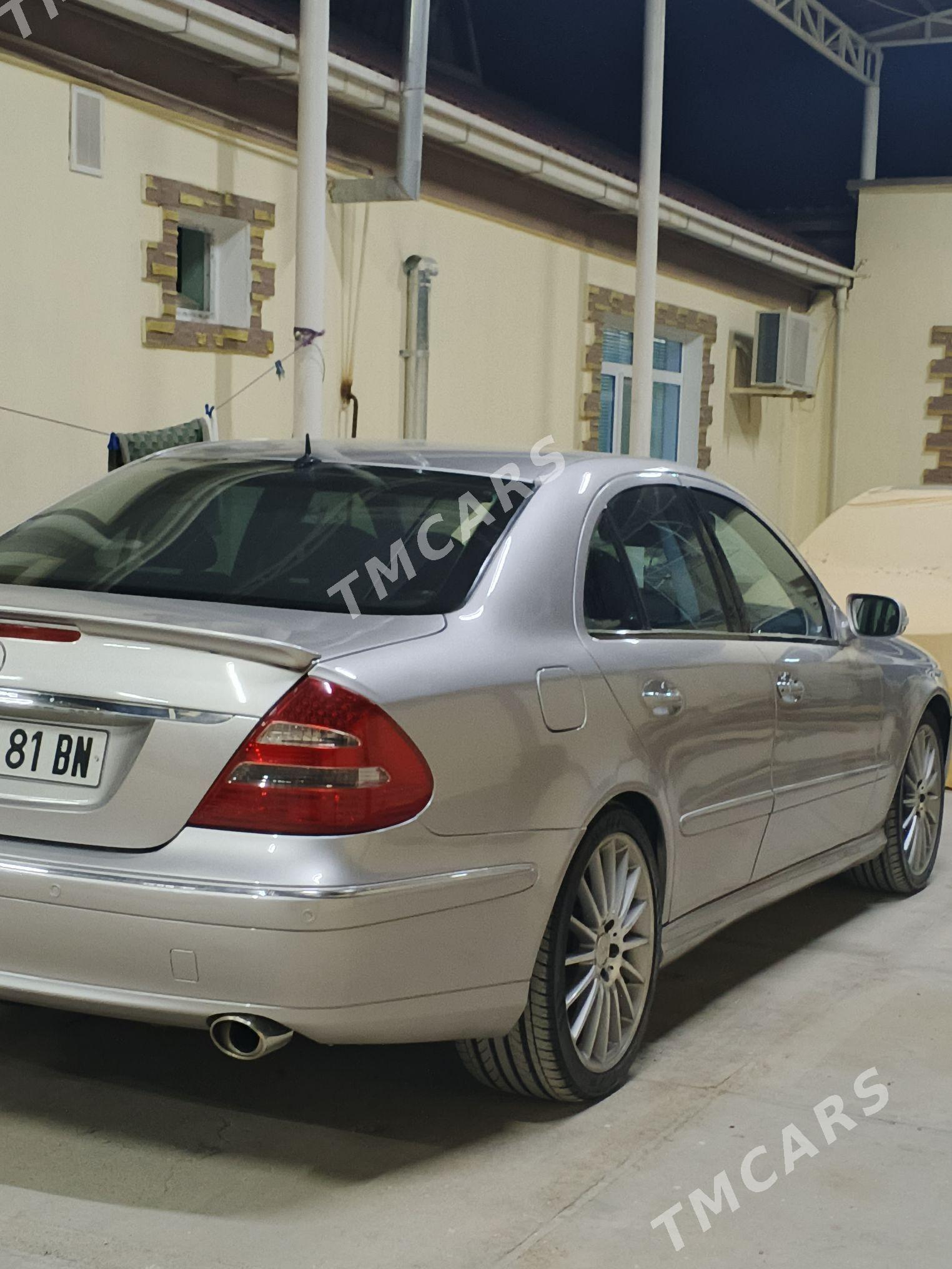 Mercedes-Benz E320 2004 - 129 000 TMT - Balkanabat - img 2