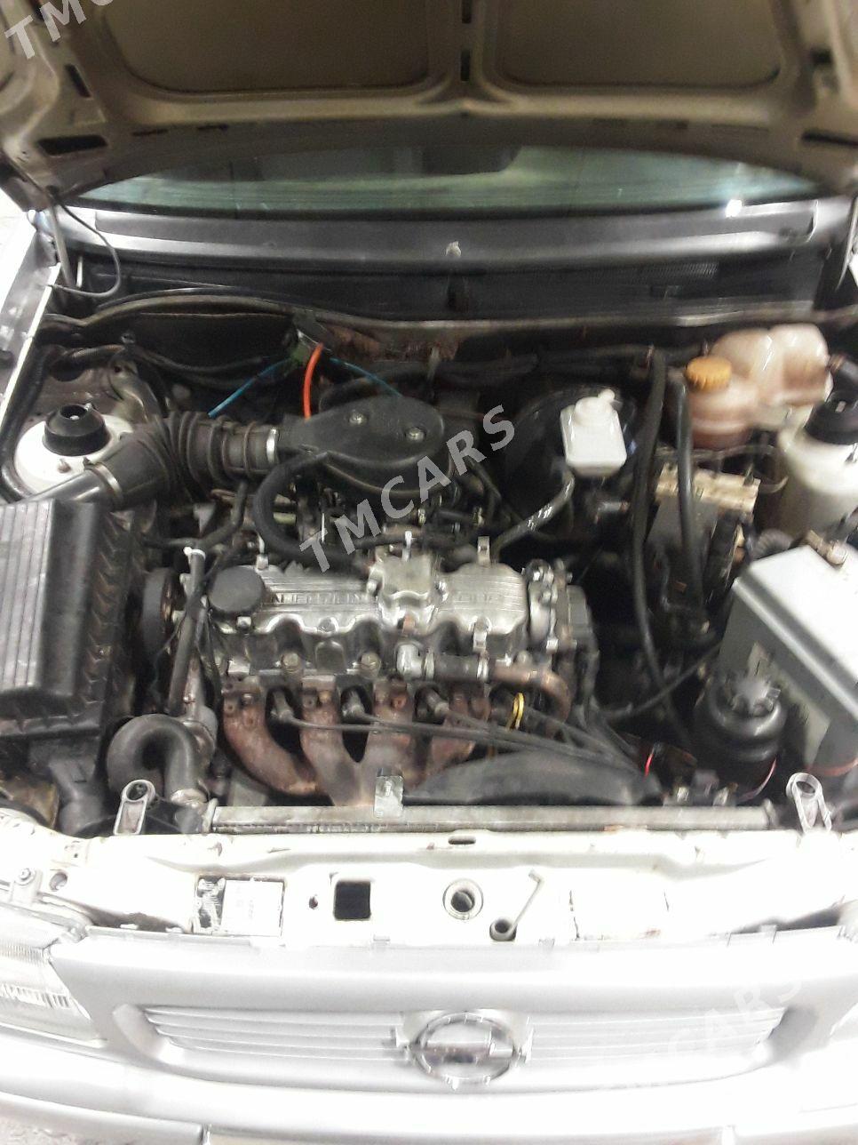 Opel Astra 1992 - 43 000 TMT - Туркменбаши - img 3