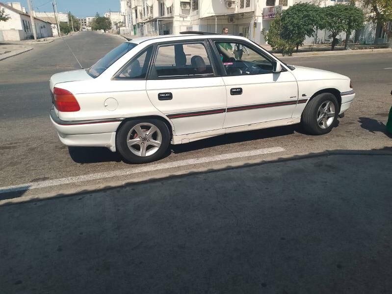 Opel Astra 1992 - 35 000 TMT - Türkmenbaşy - img 3